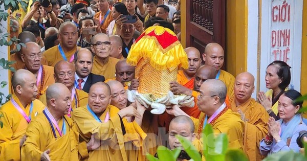 Xá lợi Phật - bảo vật quốc gia Ấn Độ đã được cung rước về chùa Quán Sứ