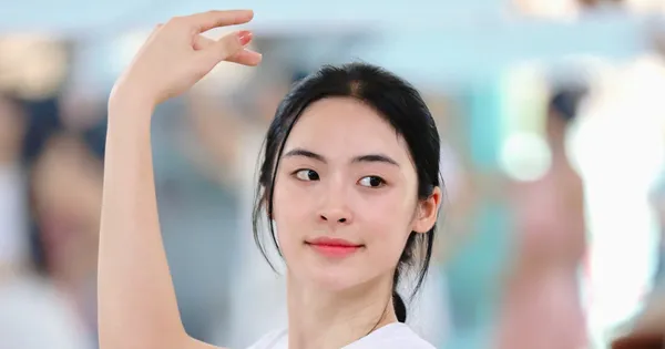 Thí sinh có hơn 40 người thân vào Huế cổ vũ trong đêm chung kết Hoa hậu Việt Nam