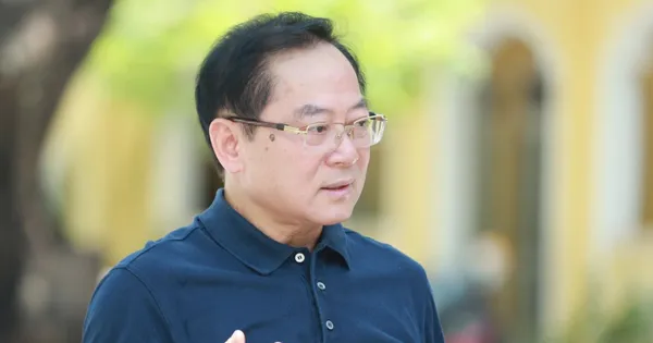 Cố vấn cuộc thi Hoa hậu Việt Nam: 'Đừng nghĩ phải làm điều to tát mới cống hiến được cho xã hội'