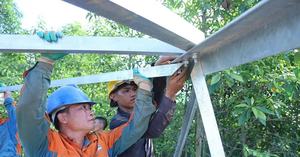 Công nhân chật vật trên công trường 500 kV Lào Cai – Vĩnh Yên vì thời tiết khắc nghiệt