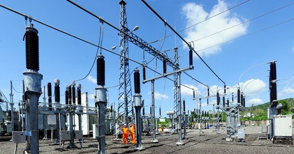 Ứng trực đảm bảo cấp điện toàn khu vực phía Nam dịp giỗ tổ Hùng Vương, lễ 30/4