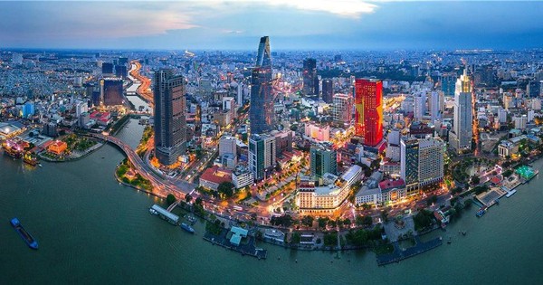 Thị trường bất động sản TP.HCM mới đón cơ hội từ xu hướng giãn dân hậu sáp nhập?