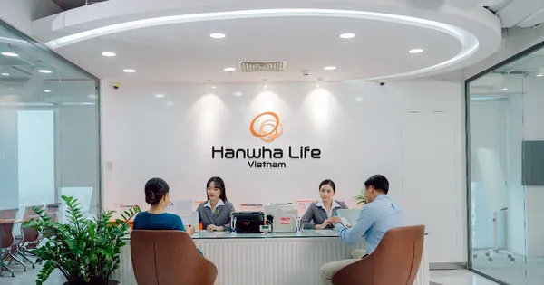 Hanwha Life Việt Nam 9 năm liên tiếp vào 'Top 10 Công ty Bảo hiểm nhân thọ uy tín'