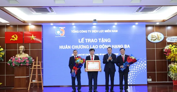 EVNSPC đón nhận Huân chương lao động, hoàn thành nhiệm vụ kép