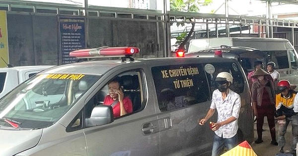Ngồi chờ con ở bến xe, người phụ nữ gục chết trên ghế
