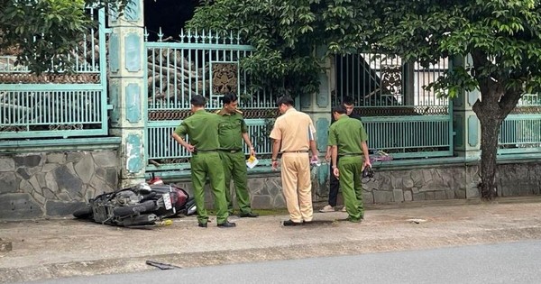 Nam công nhân tử vong cạnh chiếc xe máy biến dạng