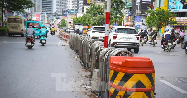 Nhếch nhác những dải phân cách mềm ở Hà Nội