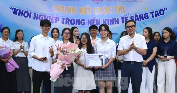 Nhóm sinh viên đoạt giải nhất cuộc thi khởi nghiệp với dự án làm mới Tiếng Việt