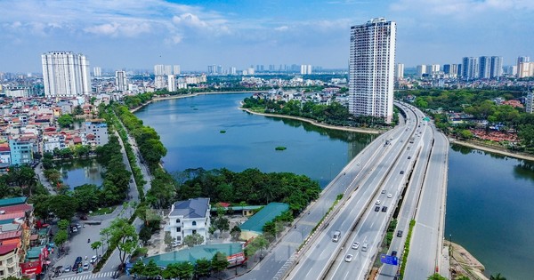 Đường phố Hà Nội thông thoáng trong ngày thứ 2 kỳ nghỉ lễ