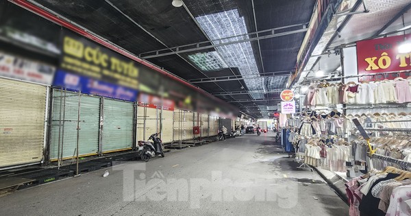 Cảnh khó tin tại thủ phủ thời trang lớn nhất miền Bắc