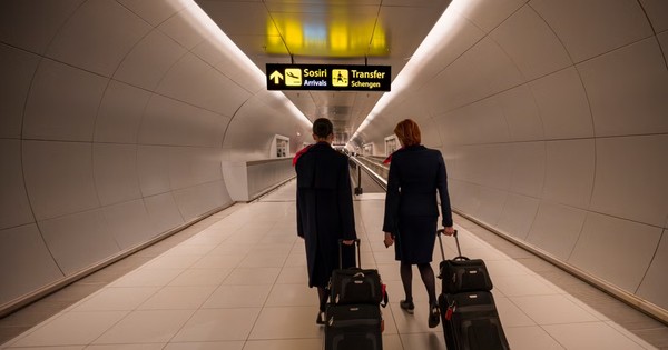 Mỹ bất ngờ loại Romania khỏi danh sách miễn visa