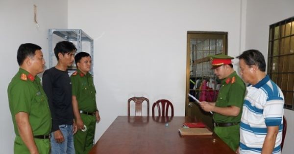 Tự xưng đại ca xã đảo để thu phí 'bảo kê' của thương lái mua tôm