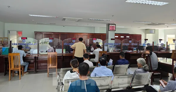 Chủ tịch Cần Thơ: 'Không vì sáp nhập mà kêu người dân phải chờ'