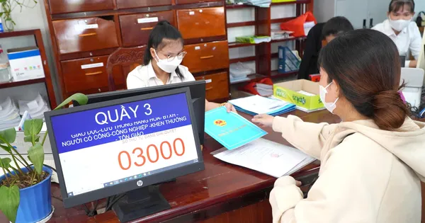 Hơn 200 cán bộ Đồng Tháp chưa phải chuyển chỗ làm việc