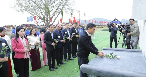 Tri ân, tưởng niệm các giáo viên và học sinh hy sinh tại công trường đê Nam sông Mã