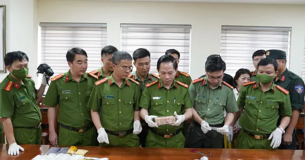 Bắt 3 đối tượng đầu não, thu hơn 5kg ma tuý và súng quân dụng