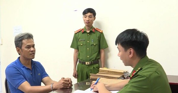 Bắt khẩn cấp tài xế vi phạm nồng độ cồn chống đối làm CSGT gãy tay