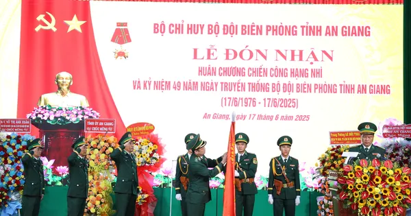 Bộ đội Biên phòng An Giang đón nhận Huân chương Chiến công hạng Nhì