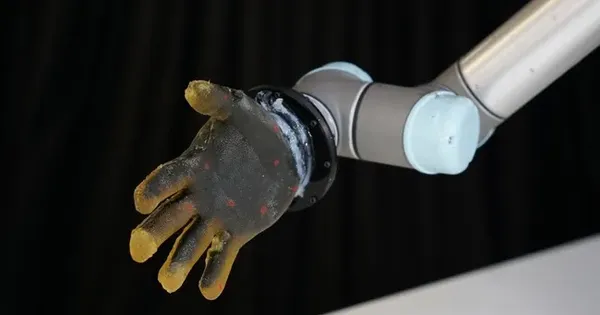 Da nhân tạo 'biết đau' như người: Bước tiến ngoạn mục trong chế tạo robot biết cảm xúc