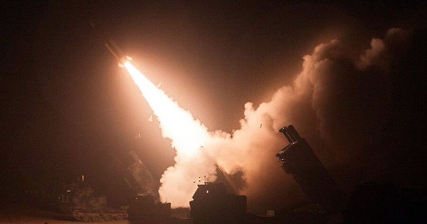Phương Tây 'mở khóa' vũ khí tầm xa cho Ukraine?