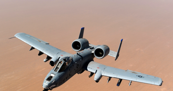 Mỹ triển khai máy bay tấn công A-10A Thunderbolt II tới Trung Đông