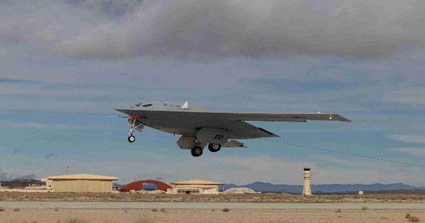Northrop Grumman báo lỗ nặng trong chương trình máy bay ném bom tàng hình B-21