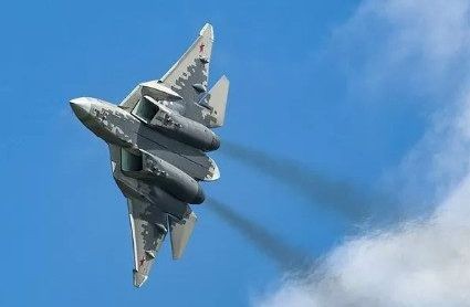 Nga ra mắt tiêm kích tàng hình thế hệ năm tích hợp trí tuệ nhân tạo