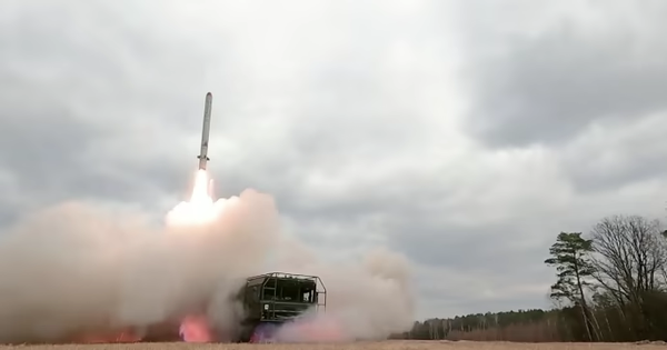 ‘Lá chắn thép’ Patriot của Ukraine gặp khó trước tên lửa Iskander nâng cấp của Nga