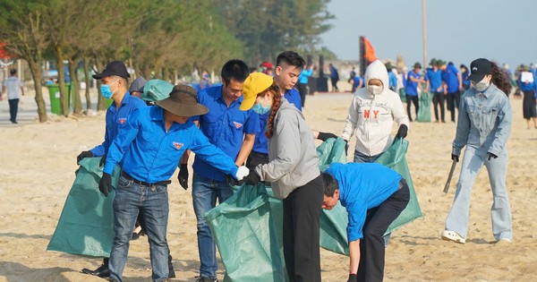 Thành Đoàn Huế phát động 5 tuần cao điểm Chủ nhật xanh, làm sạch biển