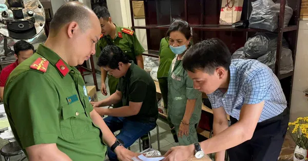 Khởi tố đối tượng làm cà phê giả tại Huế