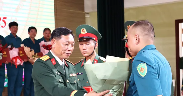 Công bố quyết định thành lập 40 Ban Chỉ huy Quân sự cấp xã tại Huế