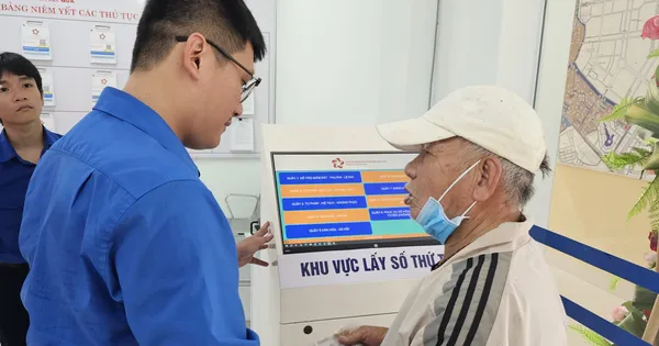 Bất ngờ kết quả giải quyết thủ tục nhanh ngày đầu chính quyền địa phương hai cấp tại Huế