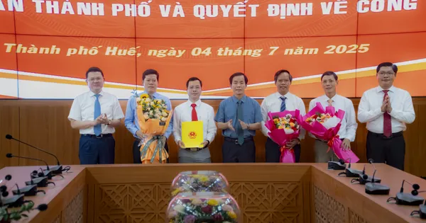 Huế bổ nhiệm 10 cán bộ chủ chốt, thành lập các BQL Dự án đầu tư xây dựng