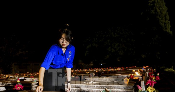 Tuổi trẻ Đà Nẵng thắp nến tri ân các anh hùng liệt sĩ