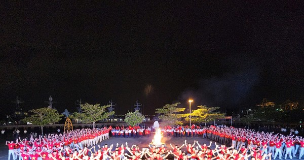 Thanh niên Vùng 3 Hải quân rực sáng tinh thần xung kích