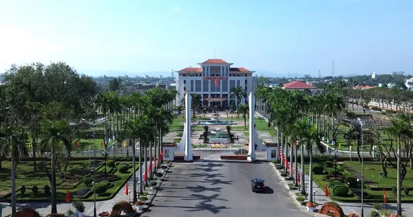 Đề xuất chi gần 283 tỷ hỗ trợ cán bộ Quảng Nam ra TP Đà Nẵng làm việc