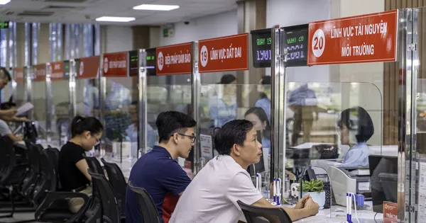 Ngày đầu hoạt động Trung tâm hành chính công một cấp ở Quảng Ninh