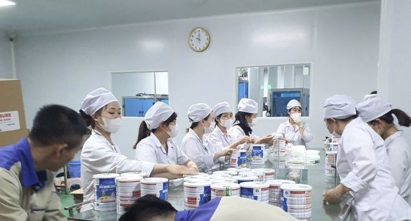Thủ tướng yêu cầu đẩy nhanh tiến độ điều tra, sớm kết luận vụ sản xuất, buôn bán sữa giả