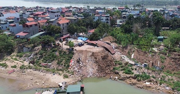 Hà Nội: Cận cảnh khu vực nhà dân có nguy cơ 'vào miệng hà bá'