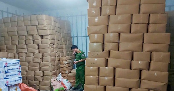Công an Hà Giang phát hiện 29 tấn thực phẩm không rõ nguồn gốc chỉ trong một ngày