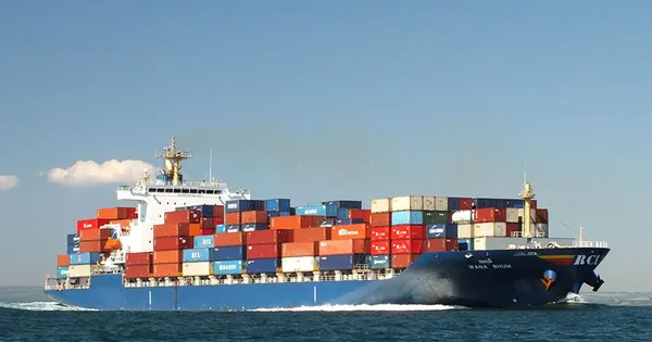 Việt Nam nguy cơ thành 'vùng trũng' carbon của hàng hải toàn cầu
