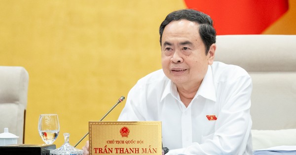 Cần xin ý kiến Bộ Chính trị về áp dụng luôn cơ chế đặc thù với địa phương sáp nhập vào thành phố