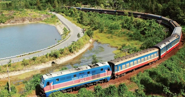 Thủ tướng yêu cầu sớm khởi công dự án đường sắt Lào Cai - Hà Nội - Hải Phòng