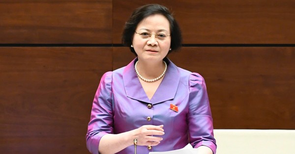 Bộ trưởng Nội vụ: Xóa bỏ tình trạng cán bộ 'giữ ghế nhờ ngạch công chức'
