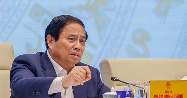 Thủ tướng yêu cầu tổng rà soát tài khoản ngân hàng, sim điện thoại