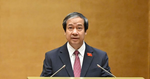 Đề xuất mới về miễn, hỗ trợ học phí với trẻ em mầm non, học sinh phổ thông cả nước