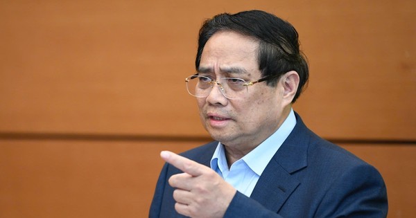 Thủ tướng: Xử lý nghiêm cán bộ 'bảo kê, tiếp tay' hàng giả