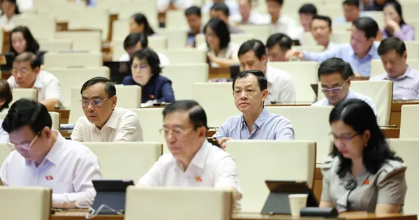 Ghi nhận công lao, đóng góp của 696 cấp huyện trước khi kết thúc hoạt động từ ngày 1/7