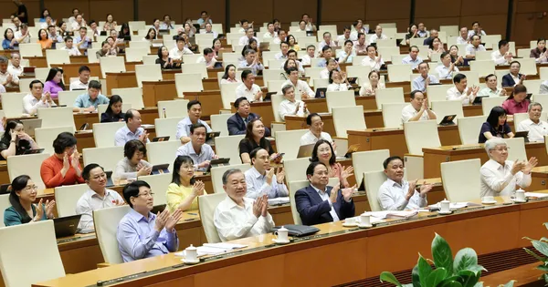 Quốc hội thảo luận về phát triển kinh tế xã hội cùng nhiều nội dung quan trọng khác