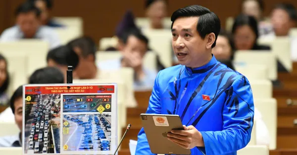 Đại biểu 'hiến kế' dùng trụ sở dôi dư làm bãi đỗ xe thông minh kết hợp thư viện